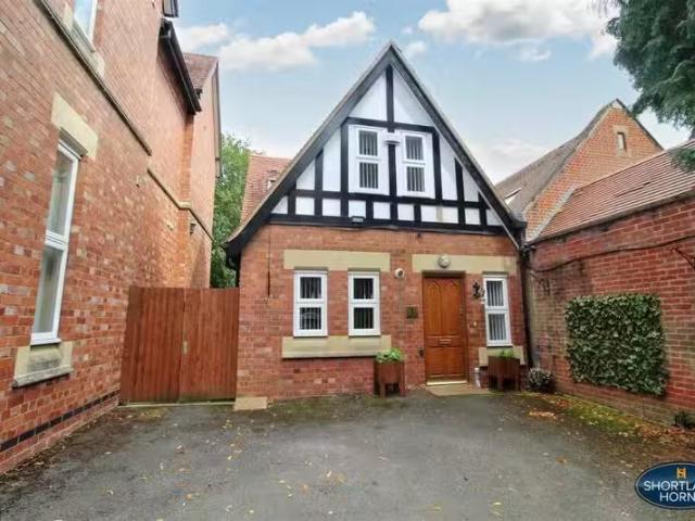 House for rent in Hurst, Greater London