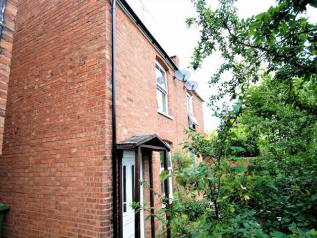 House for rent in Green Close, Warwickshire