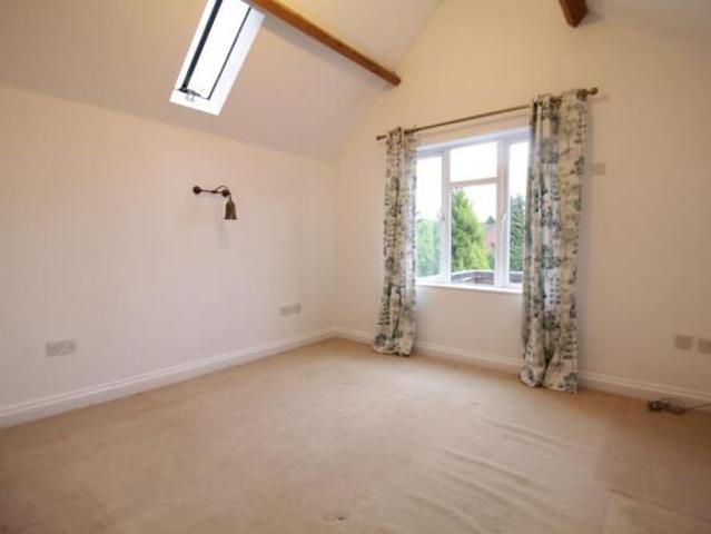 Cottage for rent in Tettenhall, West Midlands