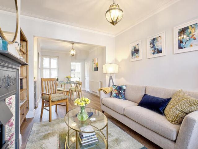 Cottage for rent in Low Harrogate, Harrogate