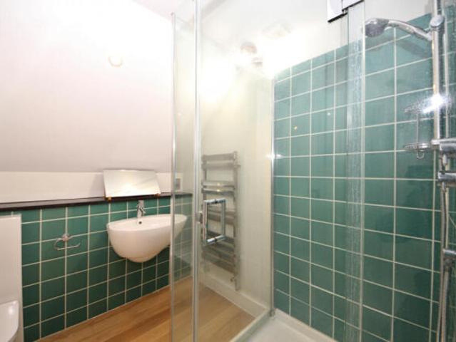 Cottage for rent in Winchmore Hill, Greater London