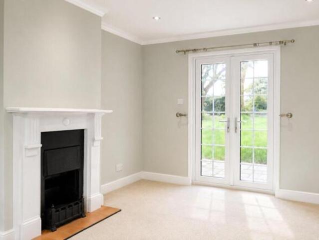 Cottage for rent in The Butts, Kent