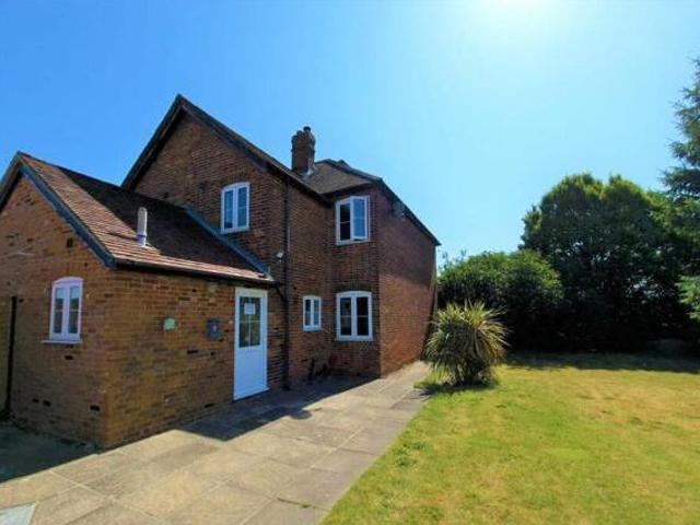 House for rent in Lyons, Greater London