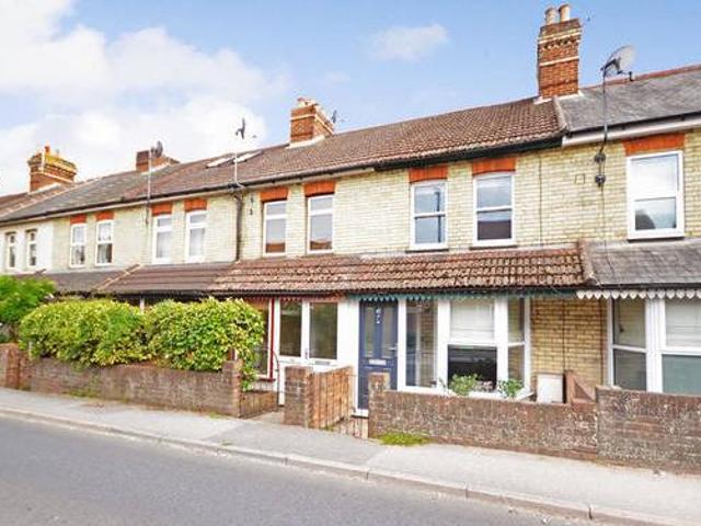 House for rent in Surrey, England