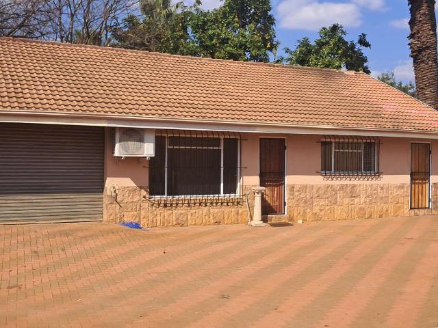 House for rent in Akasia