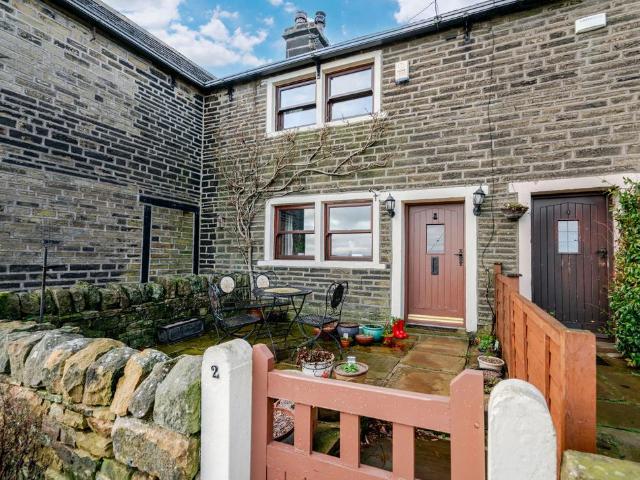 House for sale in Barkisland, West Yorkshire