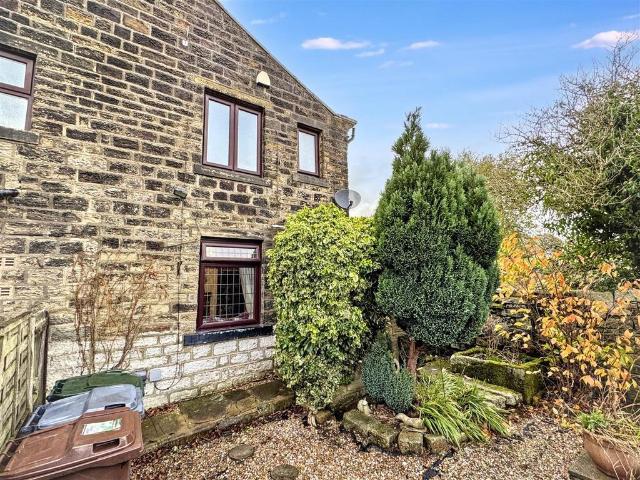 House for sale in Laycock, Keighley