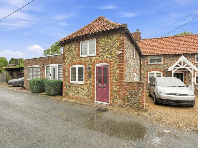House for sale in Bedingfield, Suffolk