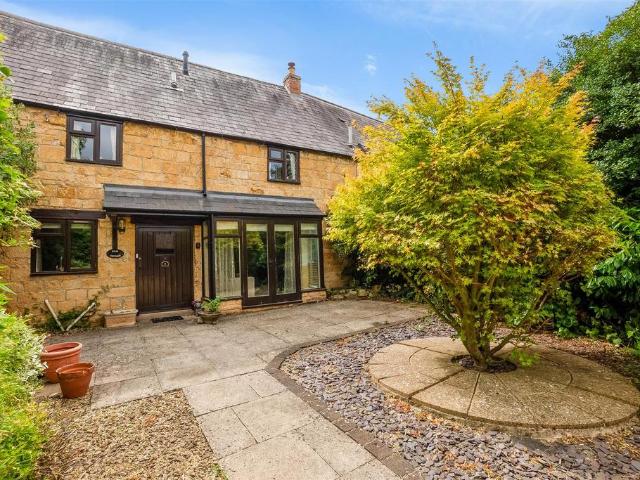 House for sale in Fossebridge, Gloucestershire