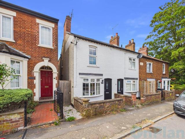 House for sale in Aspley Guise, Bedfordshire