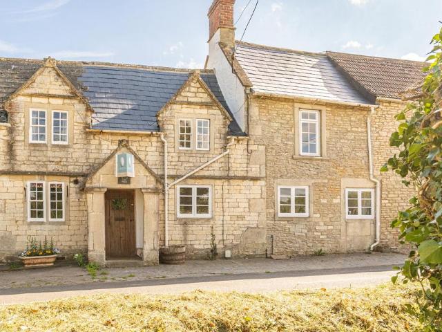 House for sale in Biddestone, Hartham