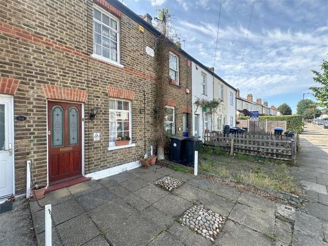 House for sale in Palmers Green, Greater London