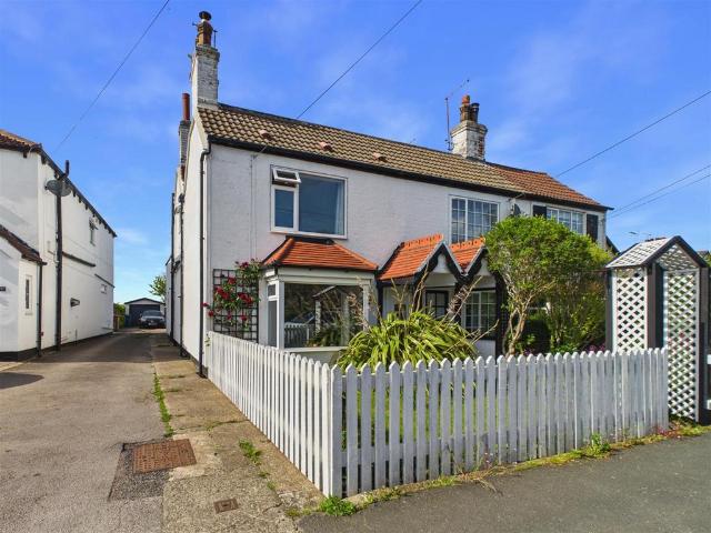 House for sale in Swanland, East Riding Of Yorkshire