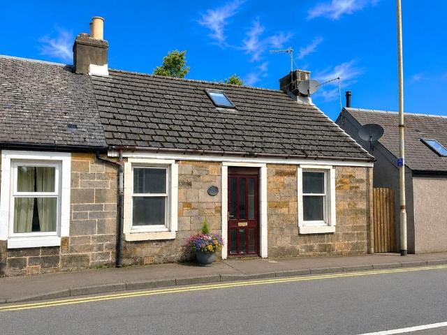 House for sale in Kinross, Scotland