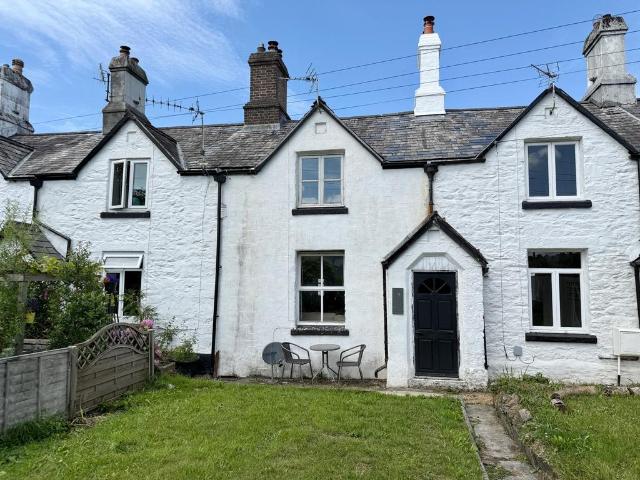 House for sale in Weir Quay, Devon