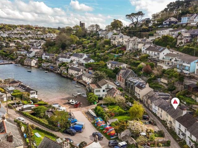 House for sale in Strode, Devon