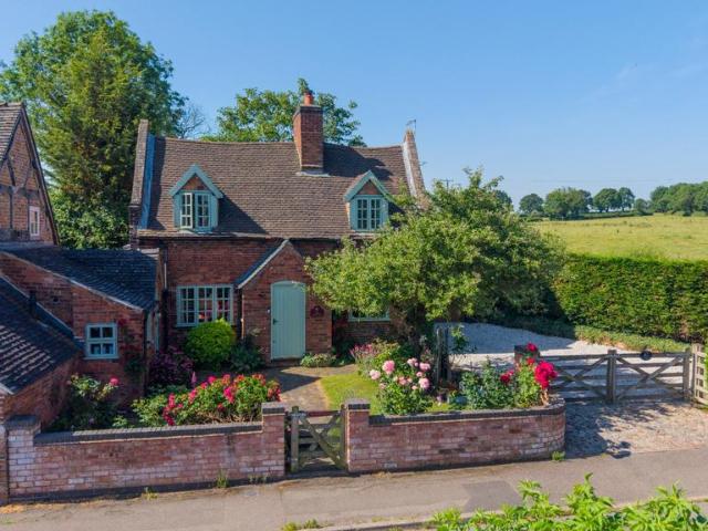 House for sale in Beamhurst, Staffordshire