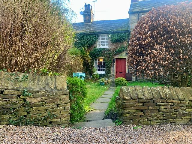 House for sale in Gawthorpe, Kirklees
