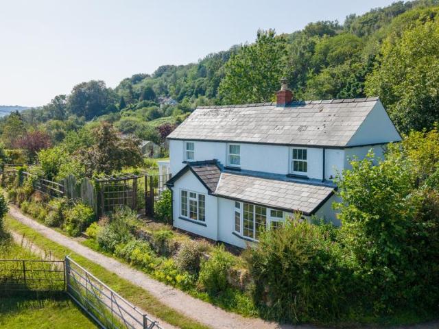 House for sale in Goodrich