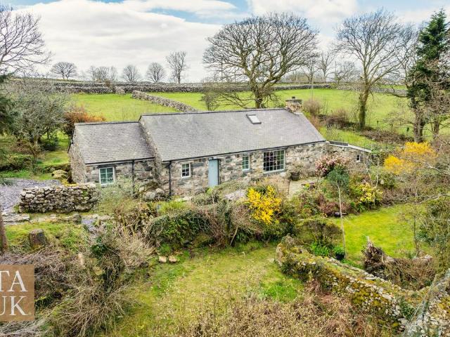 House for sale in Garndolbenmaen, Wales