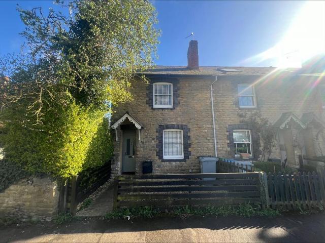 House for sale in Madley Park, Black Bourton