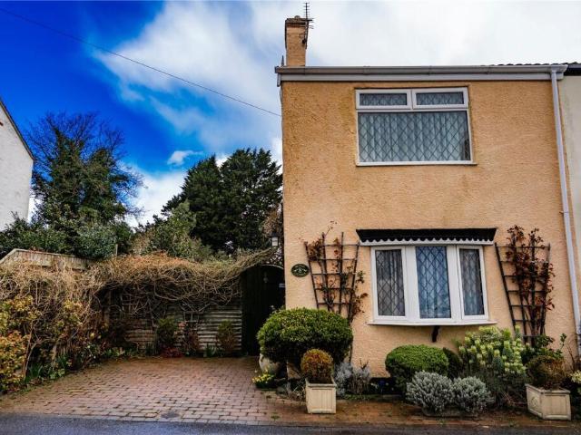 House for sale in Laceby