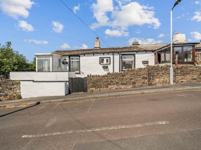 House for sale in Buttershaw, West Yorkshire