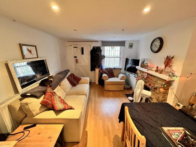 House for sale in High Barnet, Greater London