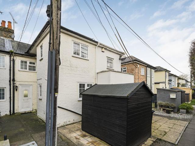 House for sale in Eton