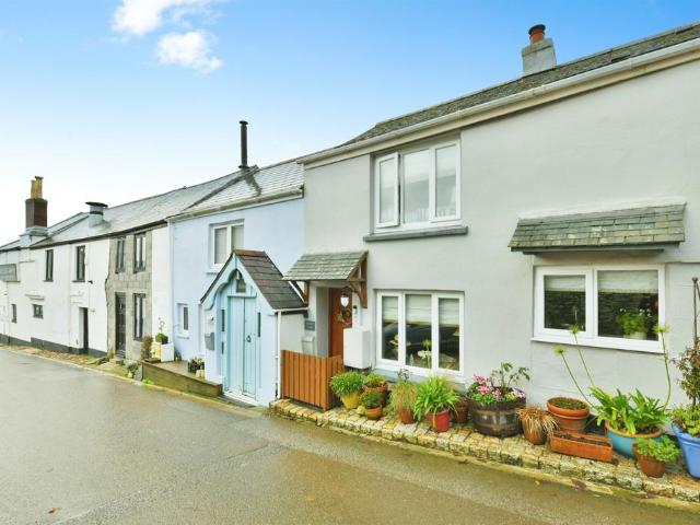 House for sale in Landrake, Cornwall