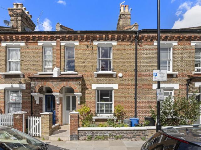 House for sale in Kensal Town, Greater London