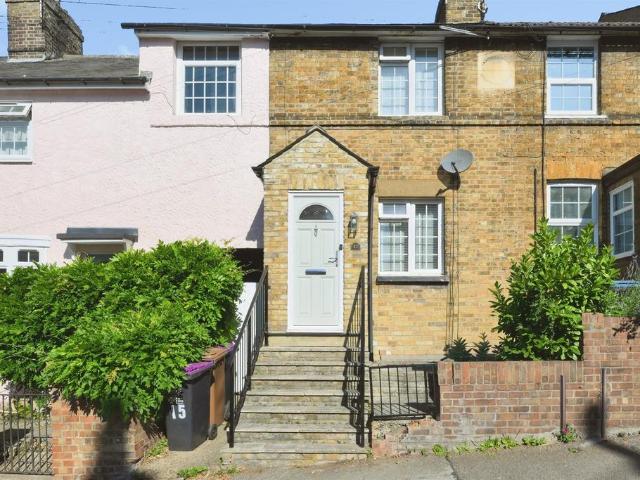 House for sale in Kings Hill, Colliers End