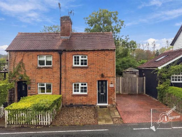 House for sale in Copthall Green, Epping Forest