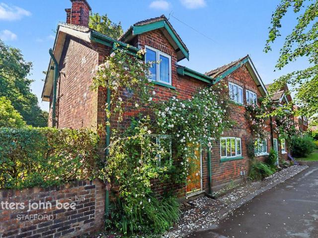 House for sale in Stone, Baswich