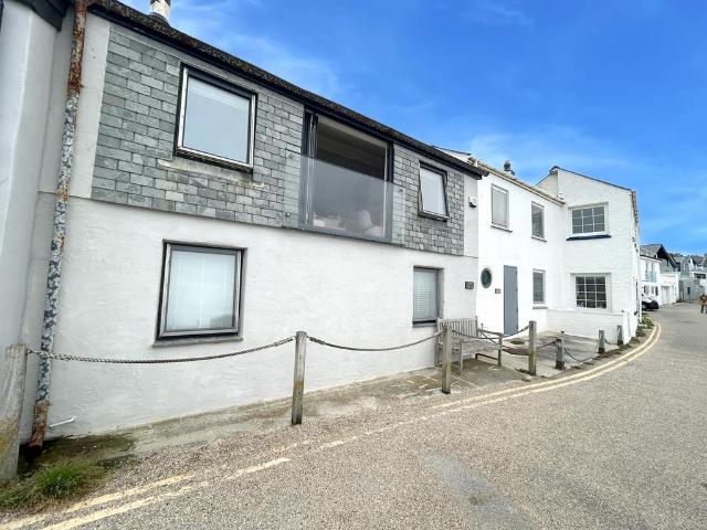 House for sale in Porthleven, Cornwall
