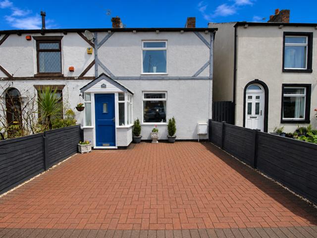 House for sale in Westhoughton, Lee Bank