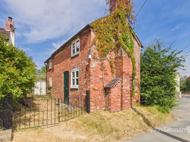 House for sale in Beamhurst, Staffordshire