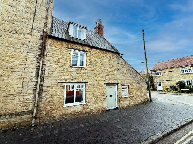 House for sale in Olney