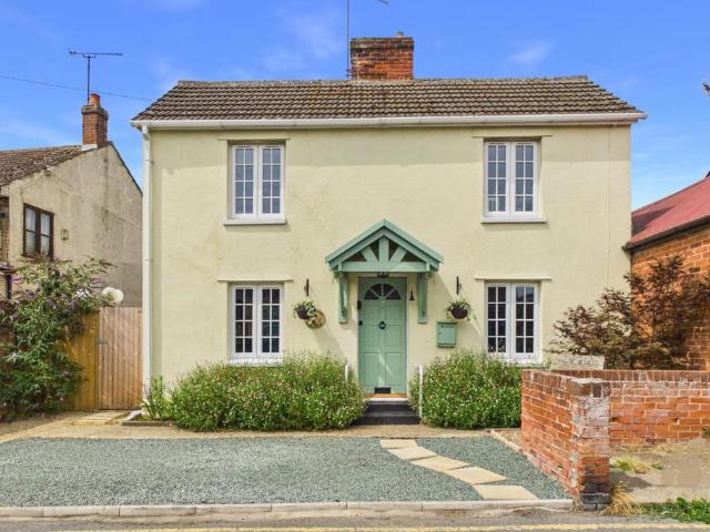 House for sale in Fordham Heath, Essex