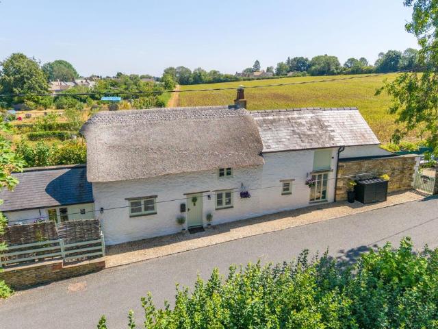 House for sale in Black Bourton, Oxfordshire