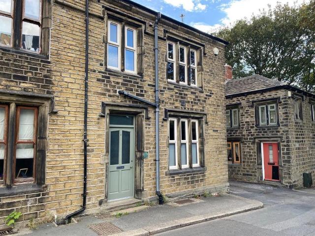 House for sale in Benomley, Kirklees