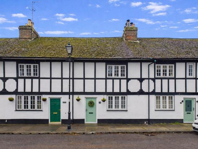 House for sale in Pouchen End, Hertfordshire