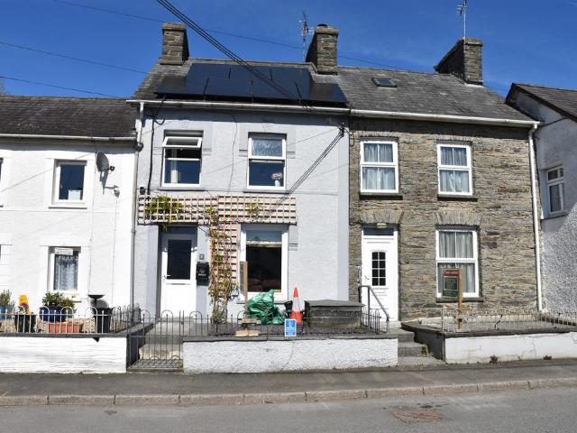 House for sale in Bryndioddef, Adpar