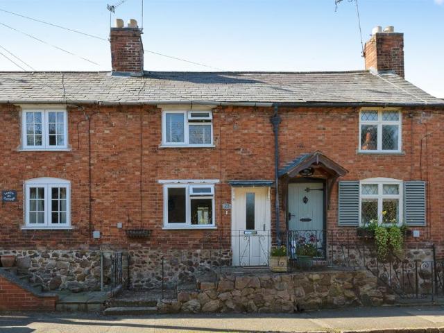 House for sale in Elmfield, Leicestershire