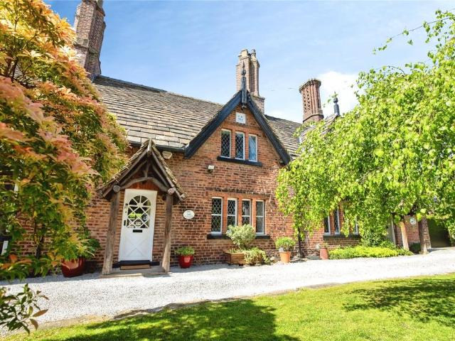 House for sale in Salford, Greater Manchester
