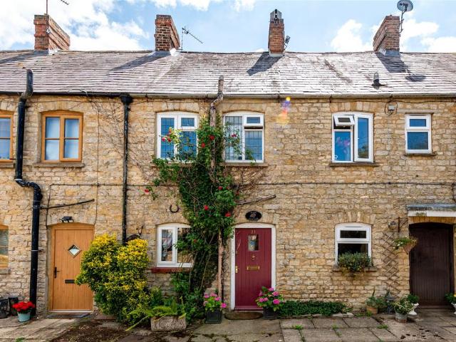House for sale in Evenley, Northamptonshire
