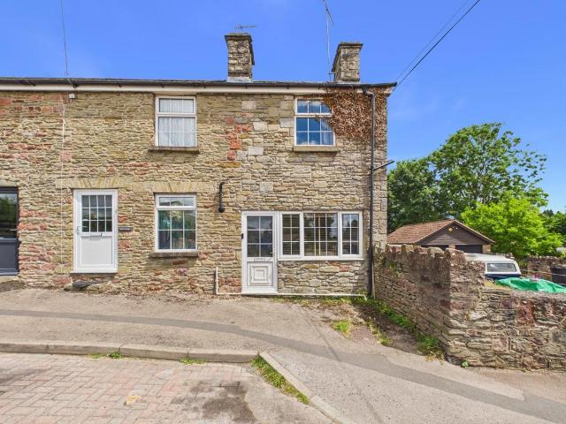 House for sale in Bromsberrow Heath, Gloucestershire