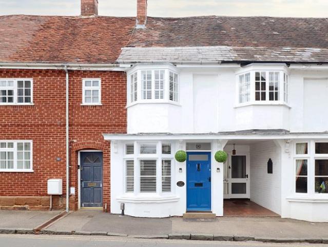 House for sale in Green Close, Warwickshire