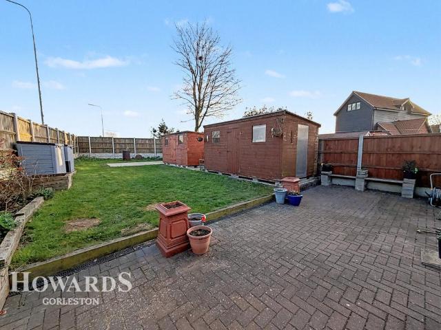 House for sale in Hopton-on-Sea, Stokesby