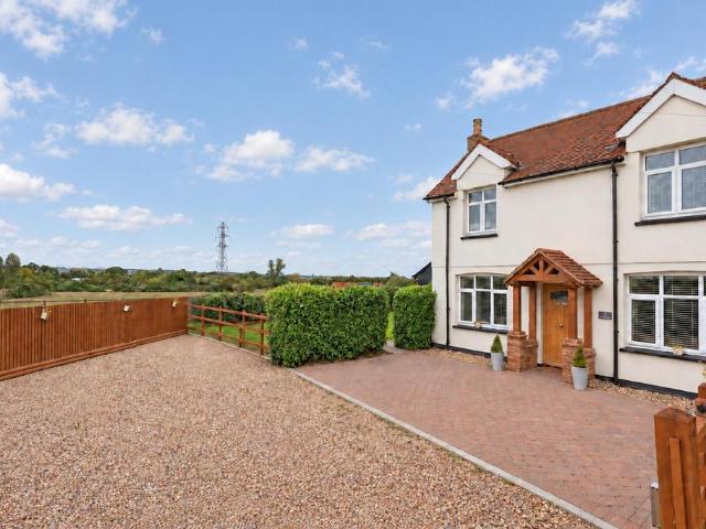 House for sale in Barling, Essex